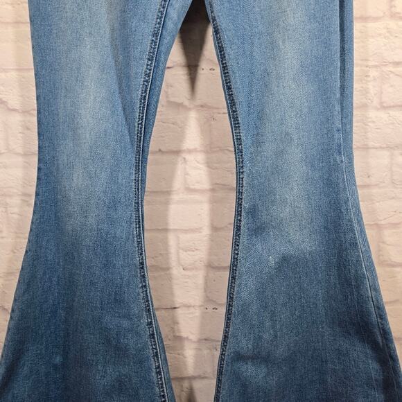 E Rock & Roll Denim Bargain Button Bell Flared Blue Jeans Dyed Frayed Hem Sz 30 - Picture 2 of 10